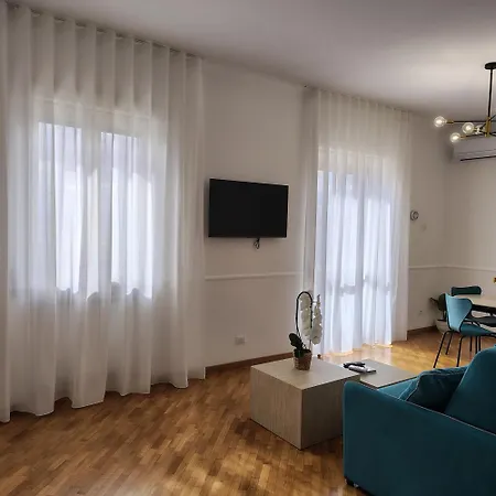 Diana Panoramic Apartment Naples Room photo